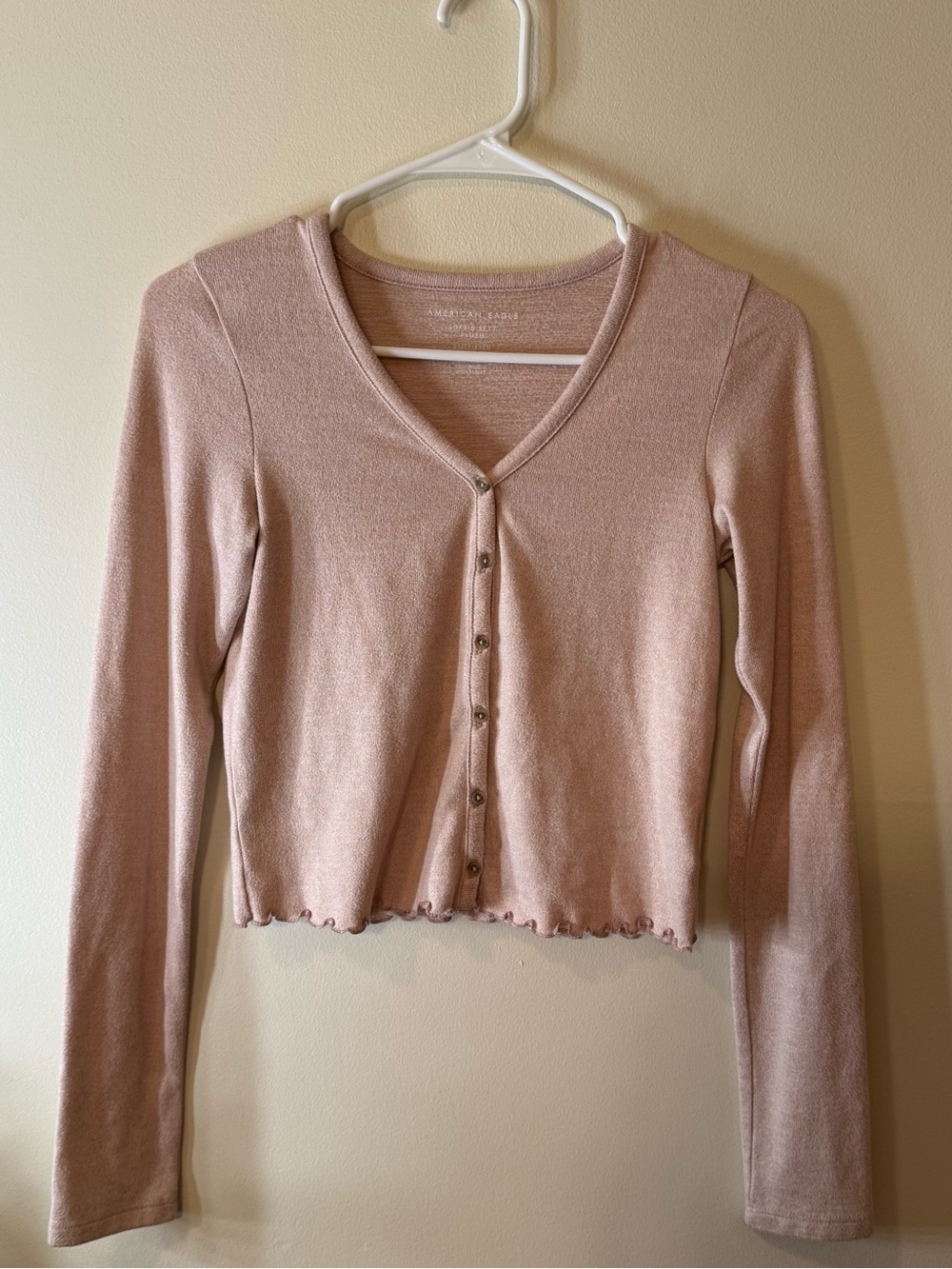 American Eagle Outfitters Blush Pink V-Neck Button-Front Cropped Cardigan